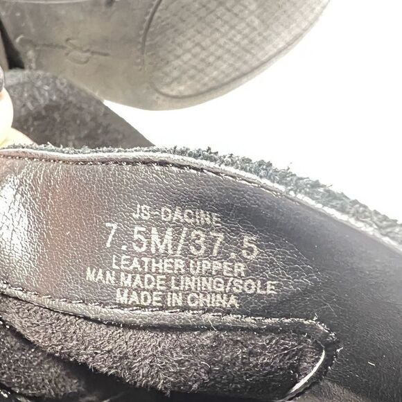 Jessica Simpson suede ankle boot 1.5” heel size 7.5 - Picture 2 of 7